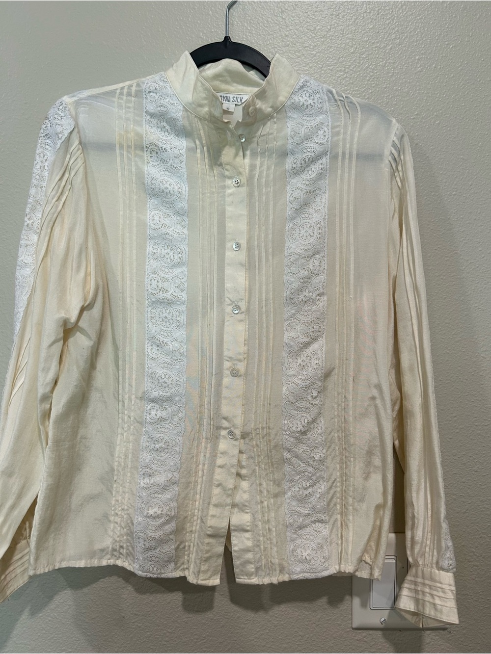 Vintage Royal Silk Cream Lace Pintuck Blouse - Size 6